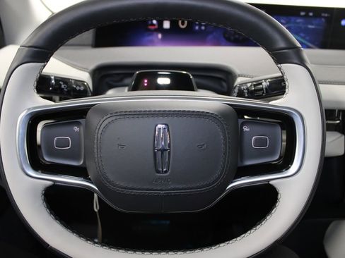 New 2026 Lincoln Navigator Reserve image 39