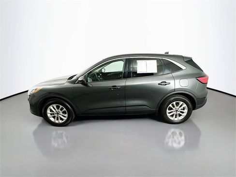 Used 2020 Ford Escape SE image 4