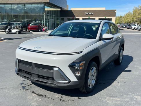 Certified 2026 Hyundai Kona SE AWD/4WD image 2