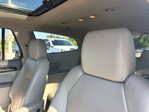 Used 2017 Buick Enclave Premium w/ Experience Buick Package AWD/4WD image 33