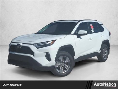 Certified 2025 Toyota RAV4 XLE w/ Convenience Package image 1