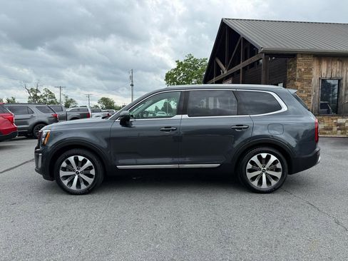 Used 2022 Kia Telluride EX w/ EX Premium Package AWD/4WD image 3