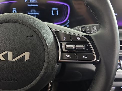 Used 2025 Kia Seltos S FWD image 13
