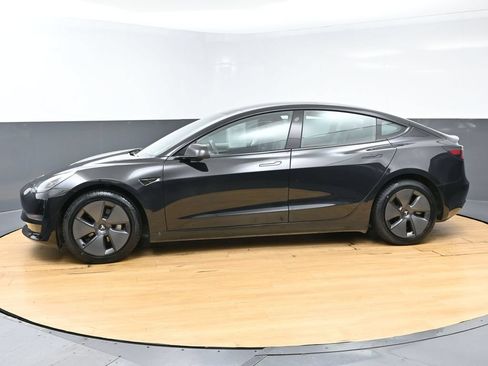Used 2023 Tesla Model 3 Standard Range RWD image 5