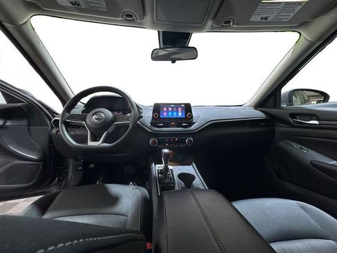 Used 2022 Nissan Altima 2.5 S FWD image 13