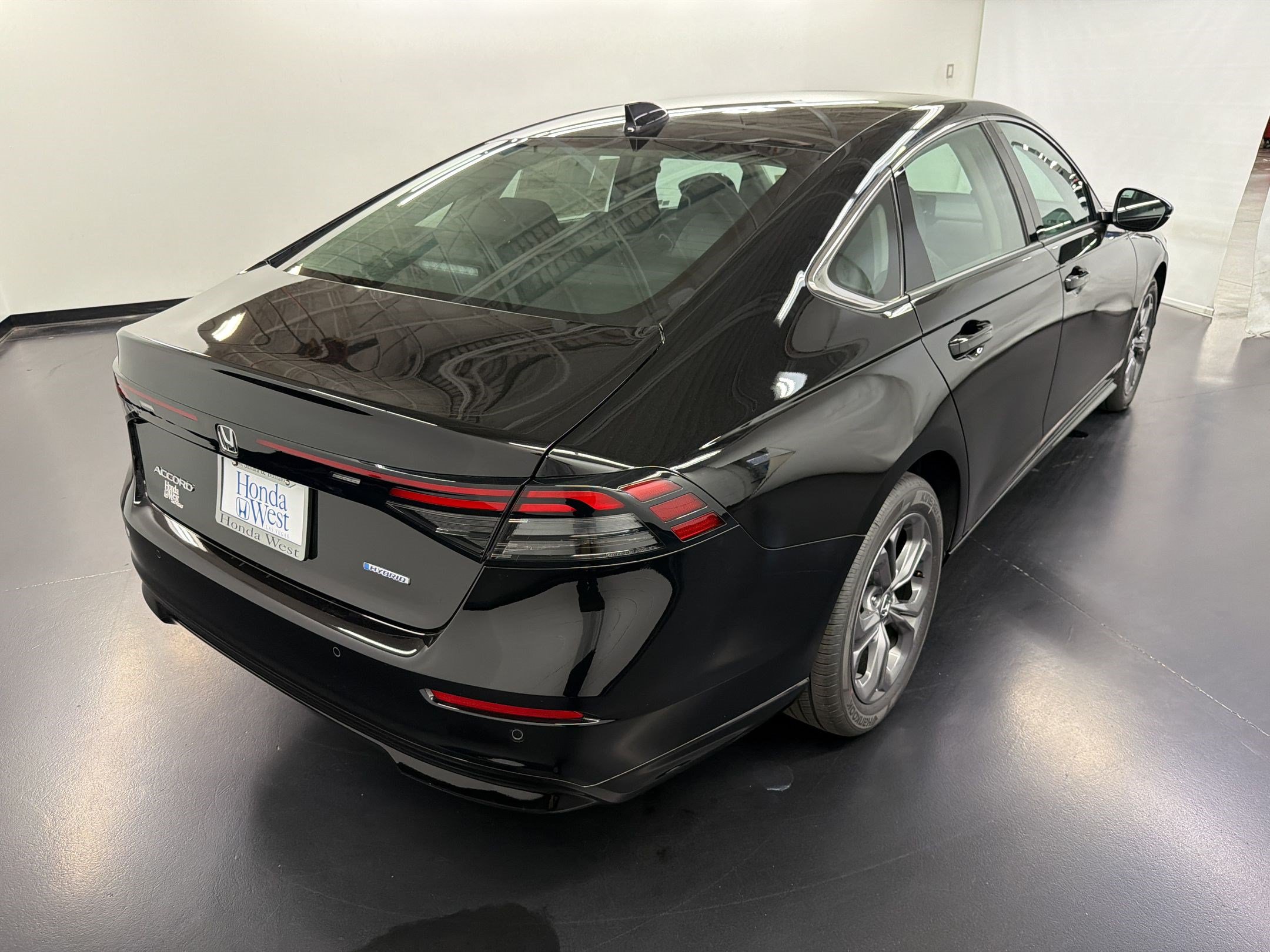 New 2026 Honda Accord EX-L image 9