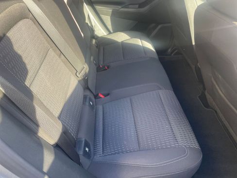 Used 2025 Chevrolet Equinox LT image 37