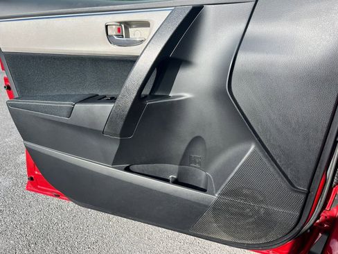 Used 2016 Toyota Corolla L image 15