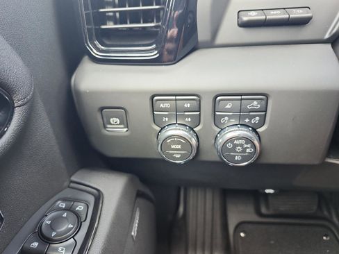 New 2026 GMC Sierra 1500 AT4 w/ AT4 Premium Package image 21