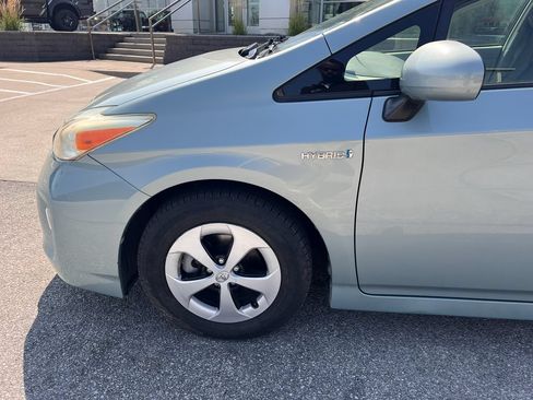 Used 2013 Toyota Prius Two FWD image 27