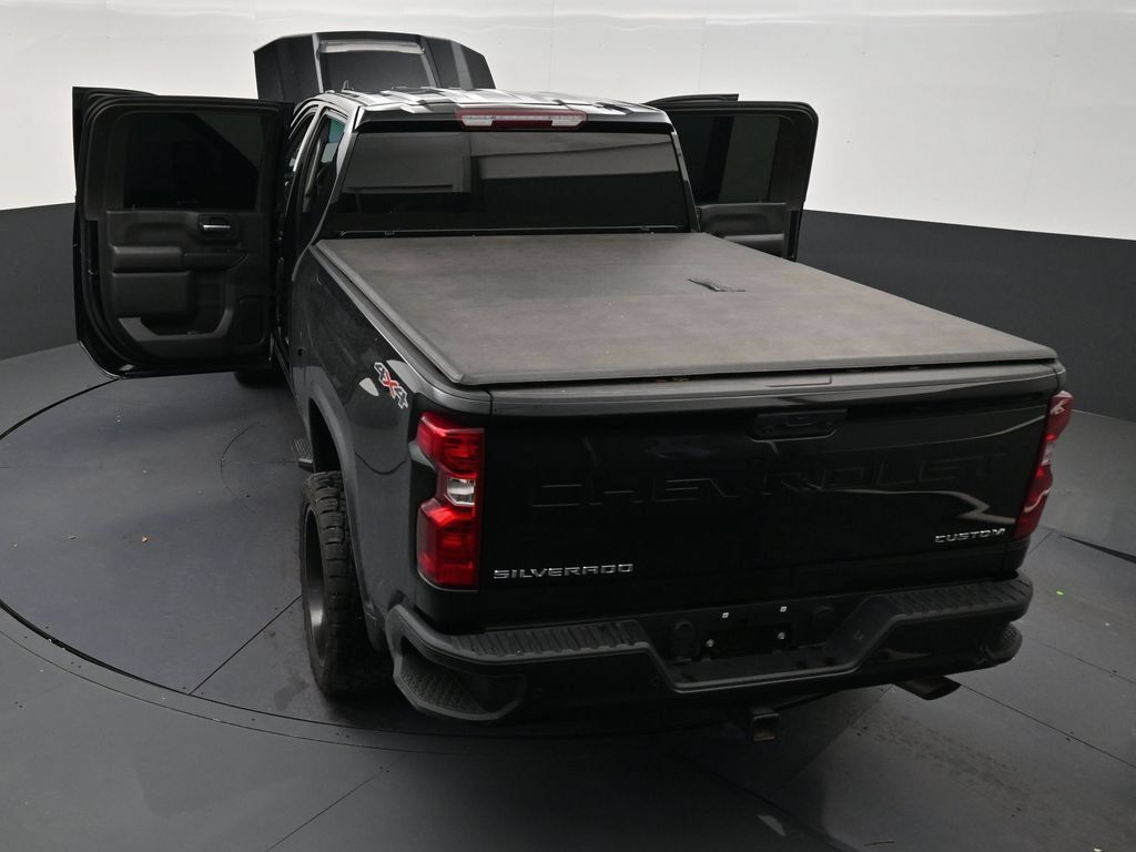 Used 2025 Chevrolet Silverado 2500 Custom w/ Custom Value Package AWD/4WD image 31