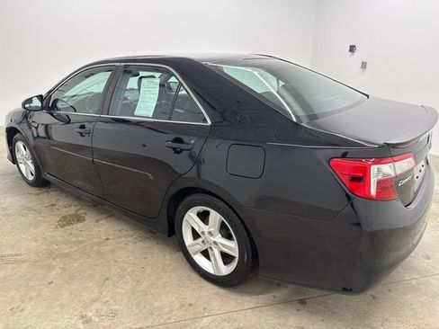Used 2014 Toyota Camry SE FWD image 7