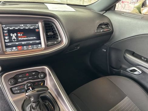 Used 2022 Dodge Challenger R/T Scat Pack RWD image 13