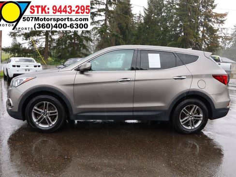Used 2017 Hyundai Santa Fe Sport FWD image 5
