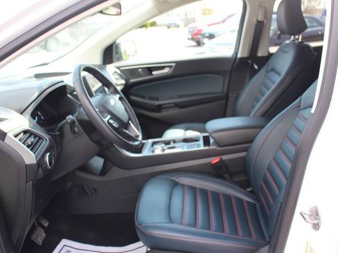 Used 2023 Ford Edge SEL w/ Sport Appearance Package image 8