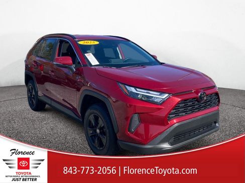 Used 2025 Toyota RAV4 XLE image 1