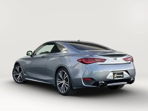 Used 2017 INFINITI Q60 2.0t RWD image 4