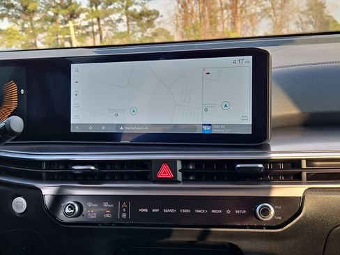 New 2025 Kia Sorento S w/ Panoramic Sunroof Package image 16