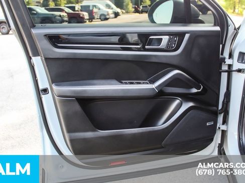 Used 2023 Porsche Cayenne S w/ Premium Package AWD/4WD image 37