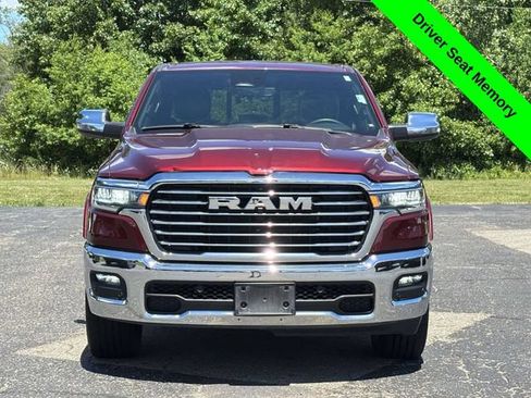 Used 2025 RAM 1500 Laramie AWD/4WD image 34