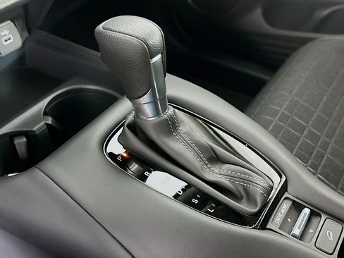 Used 2024 Honda HR-V LX image 23