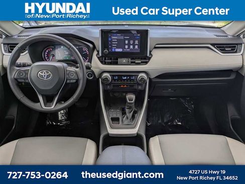 Used 2023 Toyota RAV4 XLE Premium AWD/4WD image 18