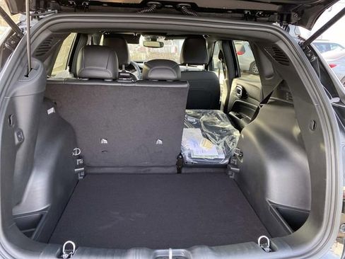 New 2026 Jeep Compass Limited image 6