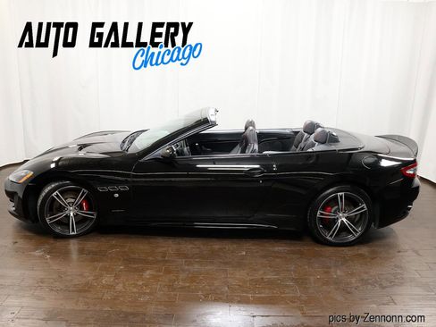 Used 2015 Maserati GranTurismo Sport image 12