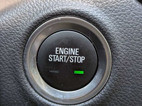 Used 2020 Buick Envision Essence w/ Experience Buick Package FWD image 31