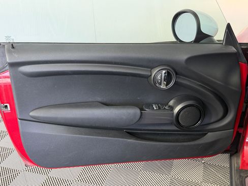 Used 2019 MINI Cooper 2-Door Hardtop FWD image 13