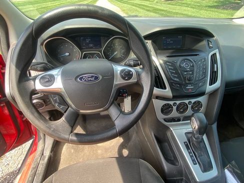 Used 2014 Ford Focus SE FWD image 10