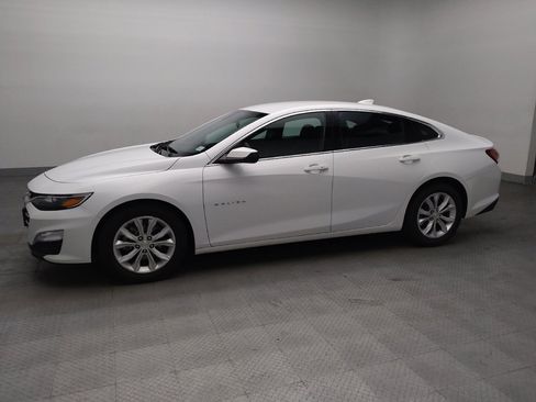 Used 2022 Chevrolet Malibu LT FWD image 2