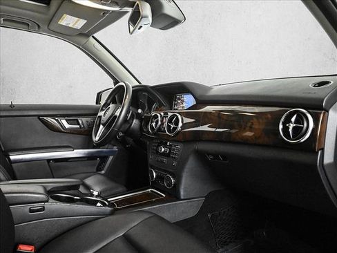 Used 2013 Mercedes-Benz GLK 350 4MATIC image 24