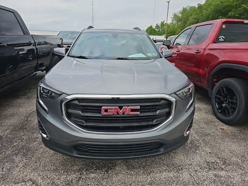 Used 2018 GMC Terrain SLE w/ Driver Convenience Package AWD/4WD image 2