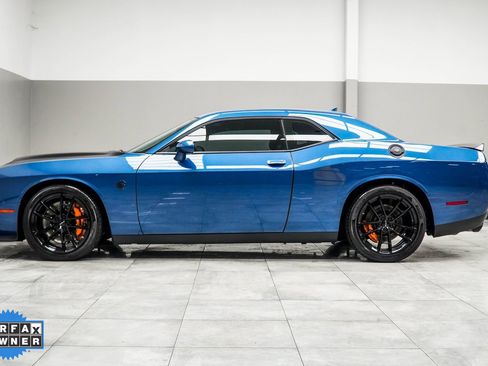 Used 2023 Dodge Challenger SRT Hellcat w/ Driver Convenience Group image 10
