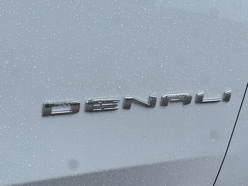 New 2026 GMC Yukon XL Denali w/ Denali Reserve Package AWD/4WD image 24
