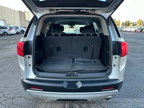 Used 2018 GMC Acadia SLE FWD image 13