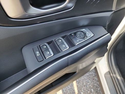 New 2026 Kia Sorento LX FWD image 13