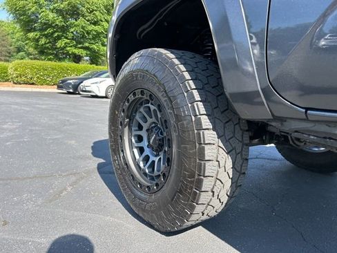Used 2023 Toyota Tacoma TRD Sport AWD/4WD image 13