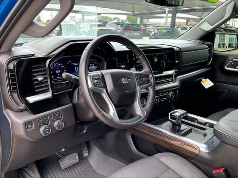 Used 2023 Chevrolet Silverado 1500 RST image 17