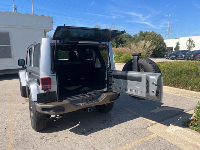 Used 2016 Jeep Wrangler Unlimited Sahara AWD/4WD image 21