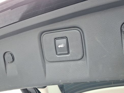 Certified 2023 Nissan Murano Platinum w/ Cargo Package image 32