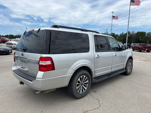 Used 2016 Ford Expedition EL XLT w/ Equipment Group 202A AWD/4WD image 6