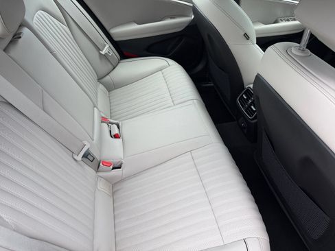 Used 2023 Genesis G70 2.0T w/ Sport Prestige Package AWD/4WD image 12