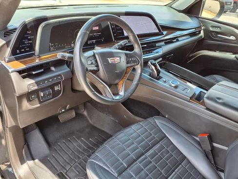 Used 2021 Cadillac Escalade Sport Platinum AWD/4WD image 13
