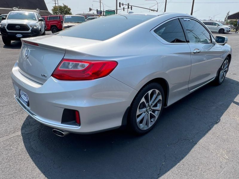 Used 2015 Honda Accord EX-L image 11