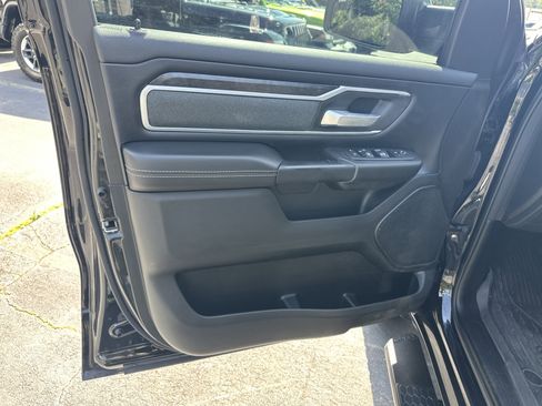 Used 2023 RAM 1500 Big Horn AWD/4WD image 12