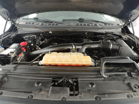 Used 2018 Ford F150 Lariat w/ Equipment Group 501A Mid image 7