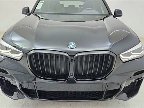Used 2023 BMW X5 xDrive40i w/ M Sport Package image 9