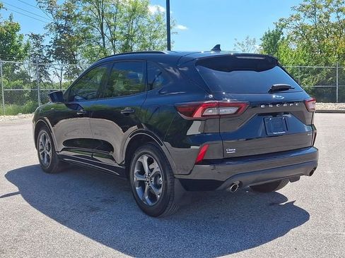 Used 2023 Ford Escape ST-Line w/ Tech Pack #1 AWD/4WD image 8